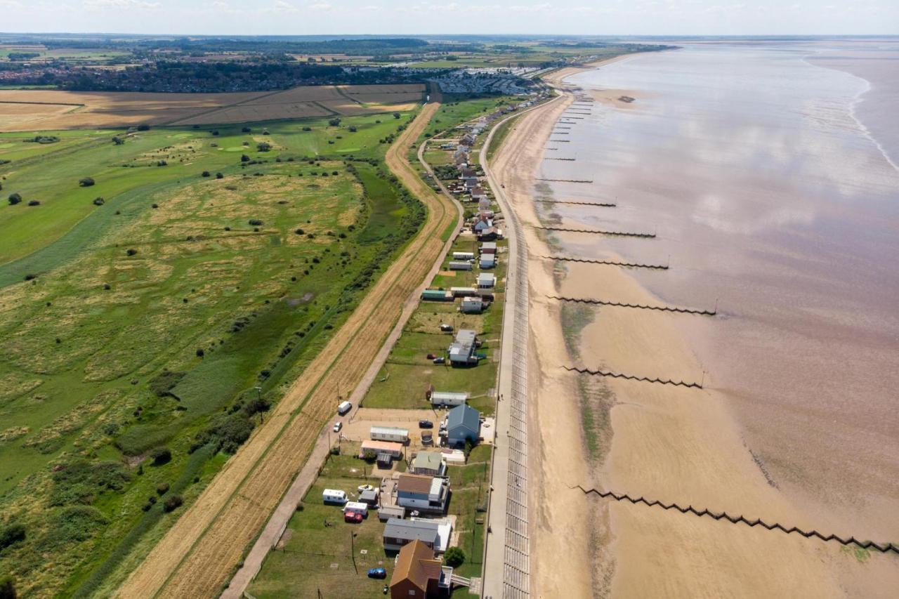 Caravan With Decking At Manor Park In Hunstanton, Sleeps 6 Ref 23045B Exterior foto