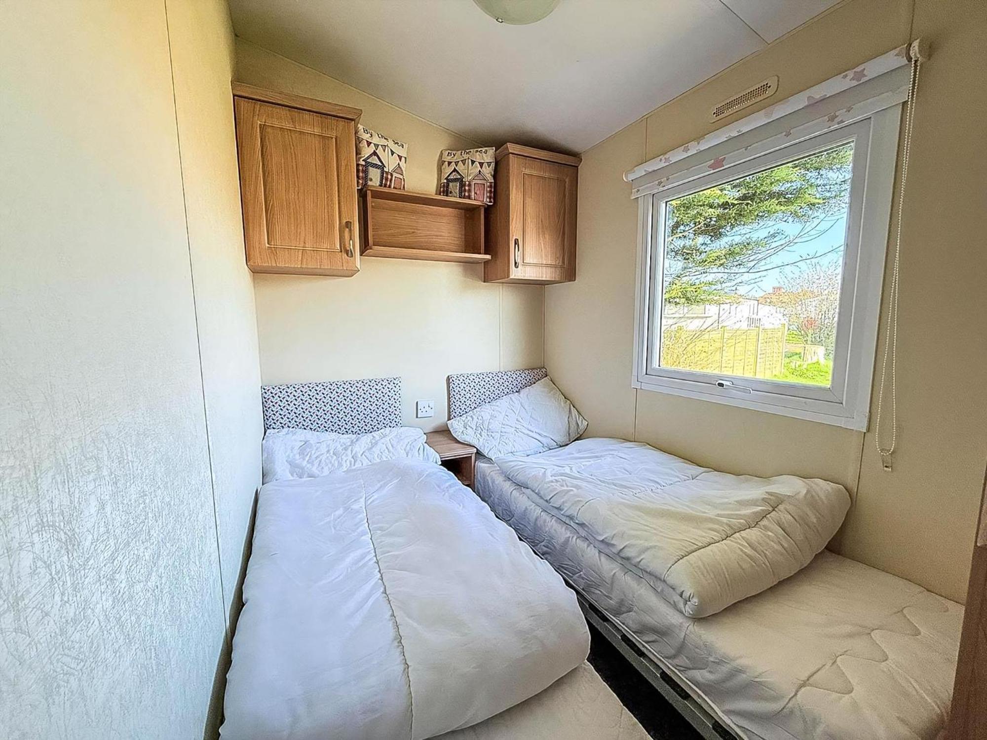 Caravan With Decking At Manor Park In Hunstanton, Sleeps 6 Ref 23045B Exterior foto